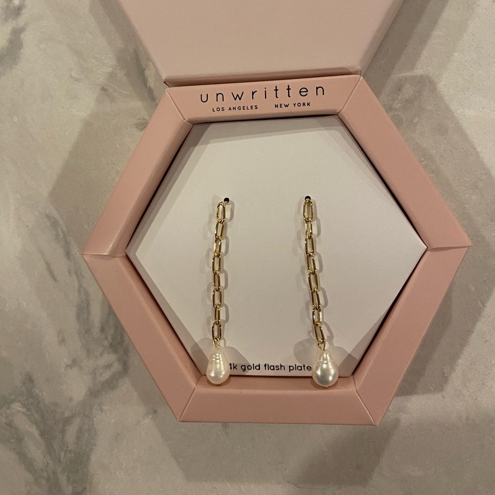 Pearl gold drop earrings brand new